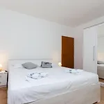 Zarko Apartamento *
